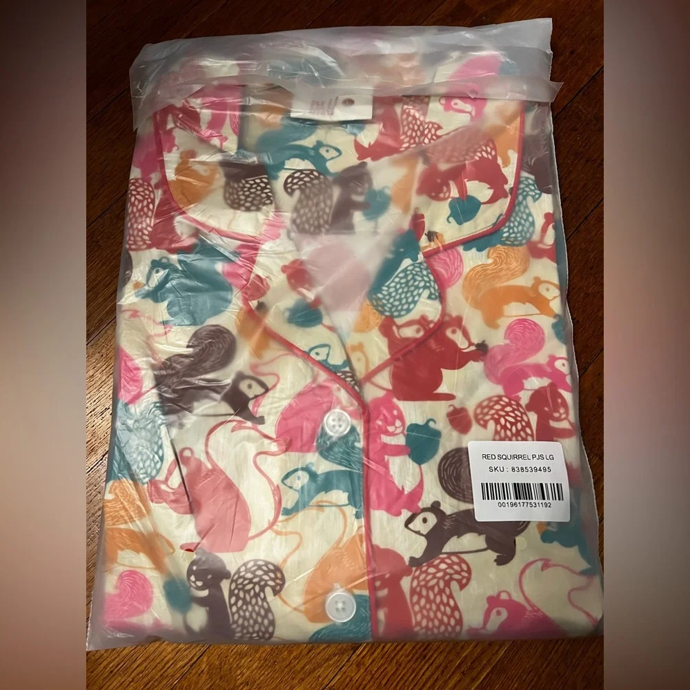Taylor Swift We Are Never Getting Back Together Pajama Set - Picture 1 of 4
